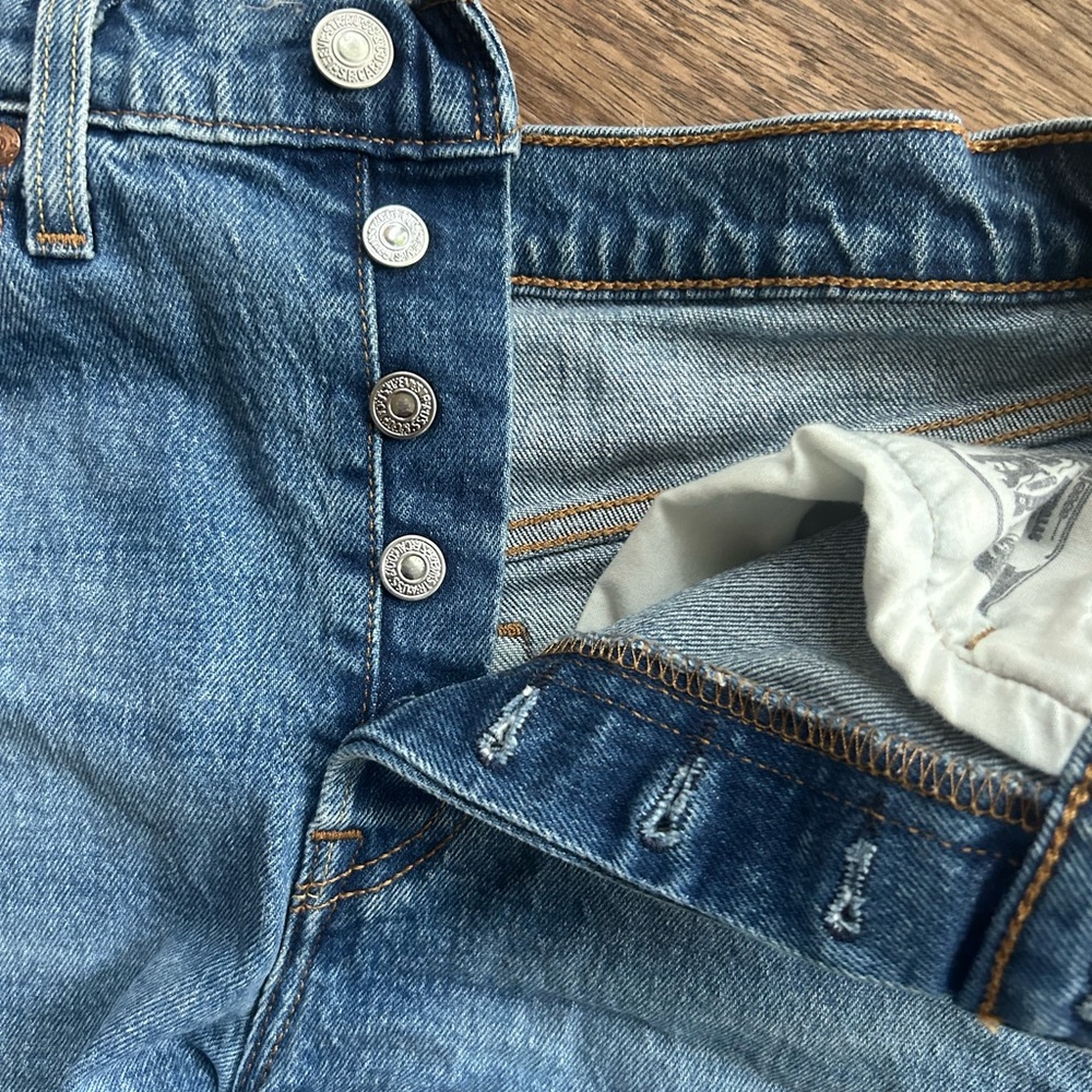 LEVI’S 501 High Rise Cutoff Denim Shorts 2.5” Western Indie Sleeze 90s Boho | 28 - Picture 9 of 10